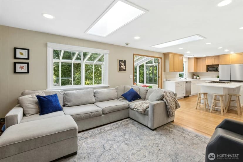 Property photo for 12406 Se 47th Street, Bellevue photo 6