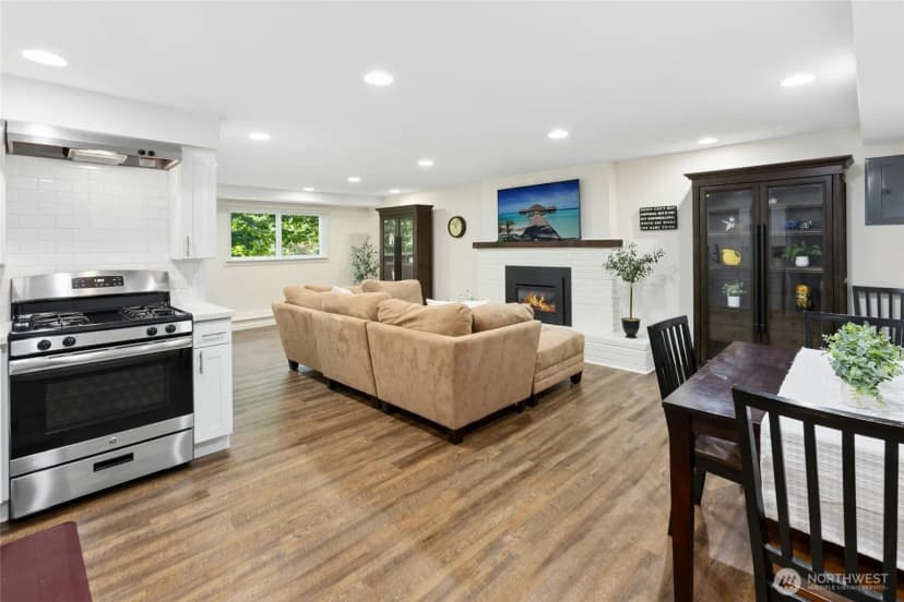 Property photo for 12406 Se 47th Street, Bellevue photo 22
