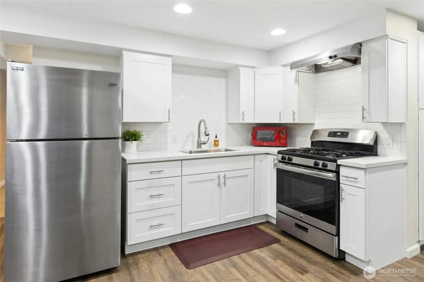 Property photo for 12406 Se 47th Street, Bellevue photo 25