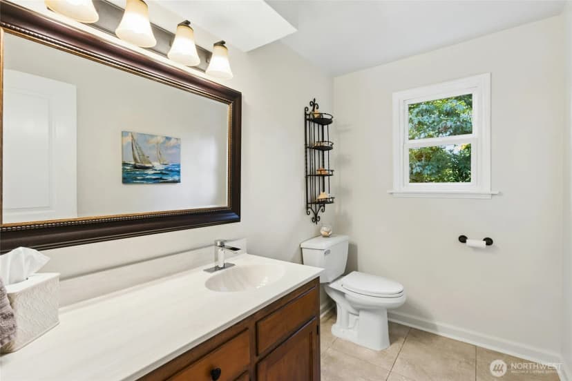 Property photo for 12406 Se 47th Street, Bellevue photo 14