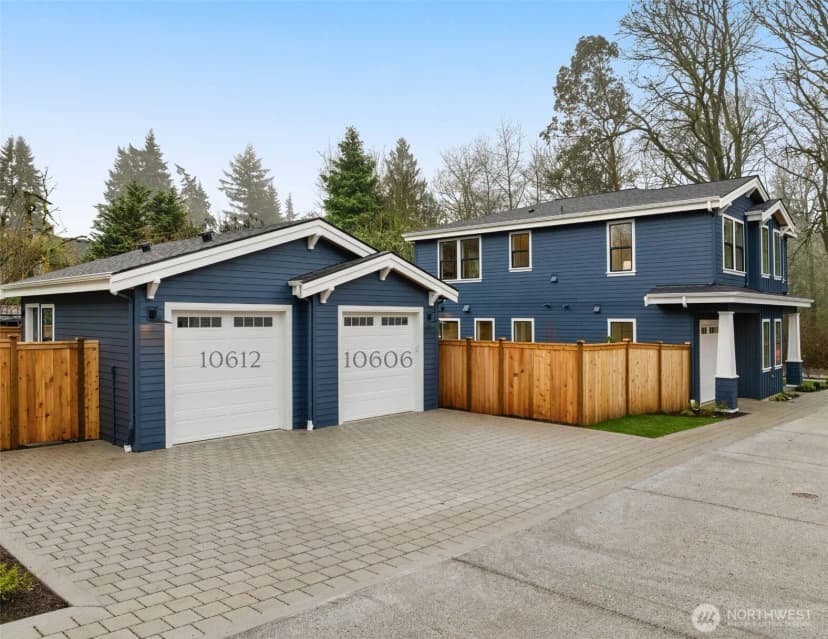 Property photo for 10612 Ne 54th Lane, Kirkland photo 32