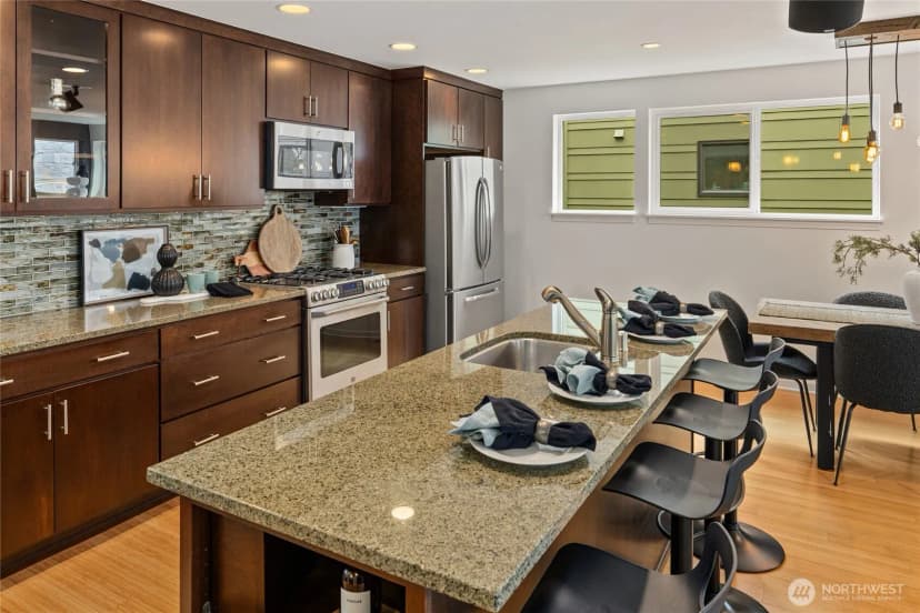 Property photo for 314 Nw 54th Street, Seattle photo 9