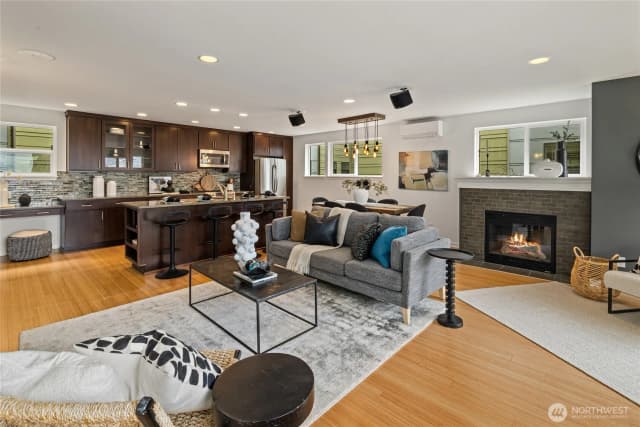 Property photo for 314 Nw 54th Street, Seattle photo 3