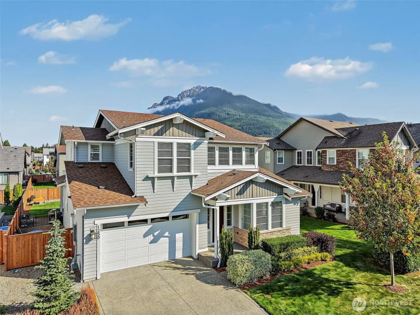 Property photo for 1250 Se 19th Street, North Bend