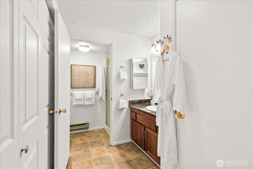 Property photo for 217 Alder Street #101, Edmonds photo 16