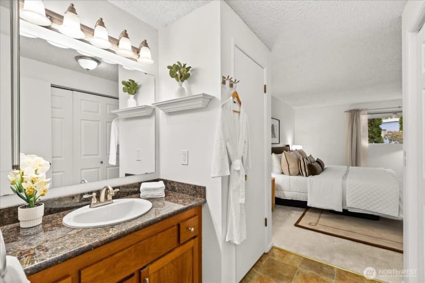 Property photo for 217 Alder Street #101, Edmonds photo 18