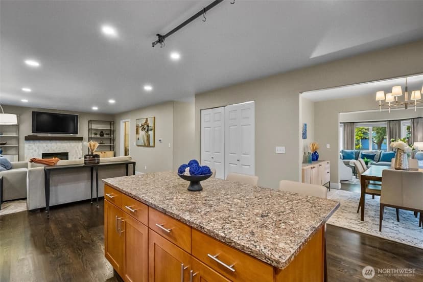 Property photo for 423 170th Place Se, Bothell photo 11