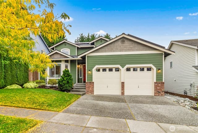 Property photo for 423 170th Place Se, Bothell photo 2