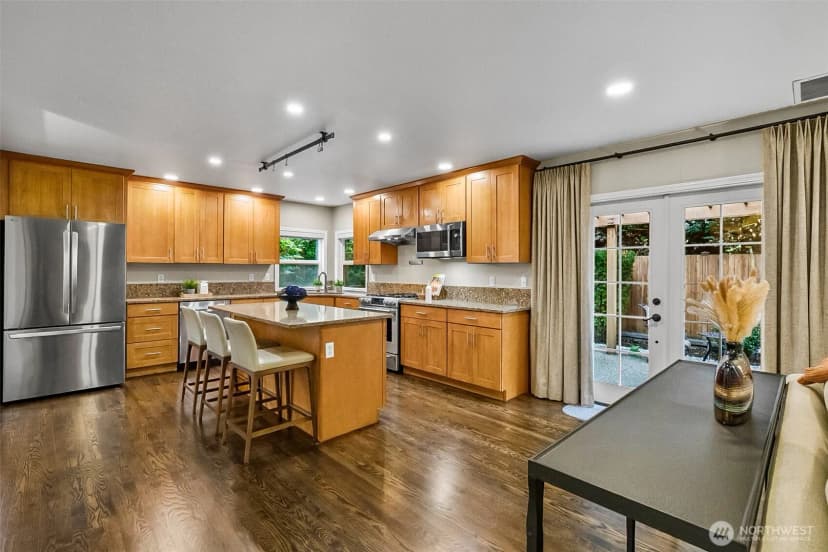 Property photo for 423 170th Place Se, Bothell photo 14