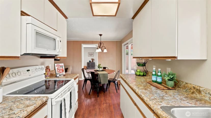 Property photo for 17809 147th Avenue Se, Renton photo 8