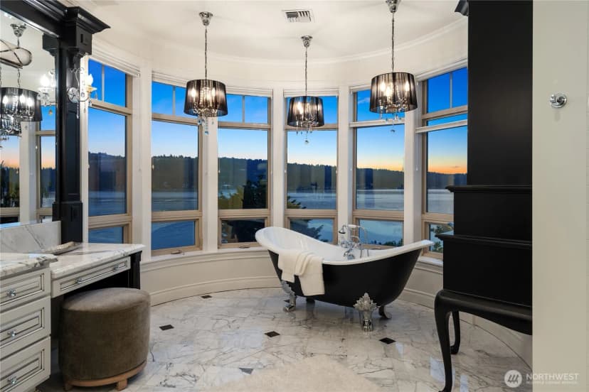 Property photo for 2845 E Lake Sammamish Parkway Se, Sammamish photo 19