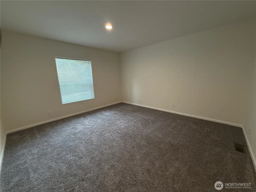 Property photo for 18517 64th Street Sw, Longbranch photo 13