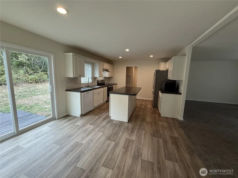 Property photo for 18517 64th Street Sw, Longbranch photo 5