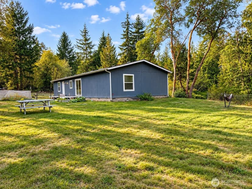 Property photo for 18517 64th Street Sw, Longbranch photo 24