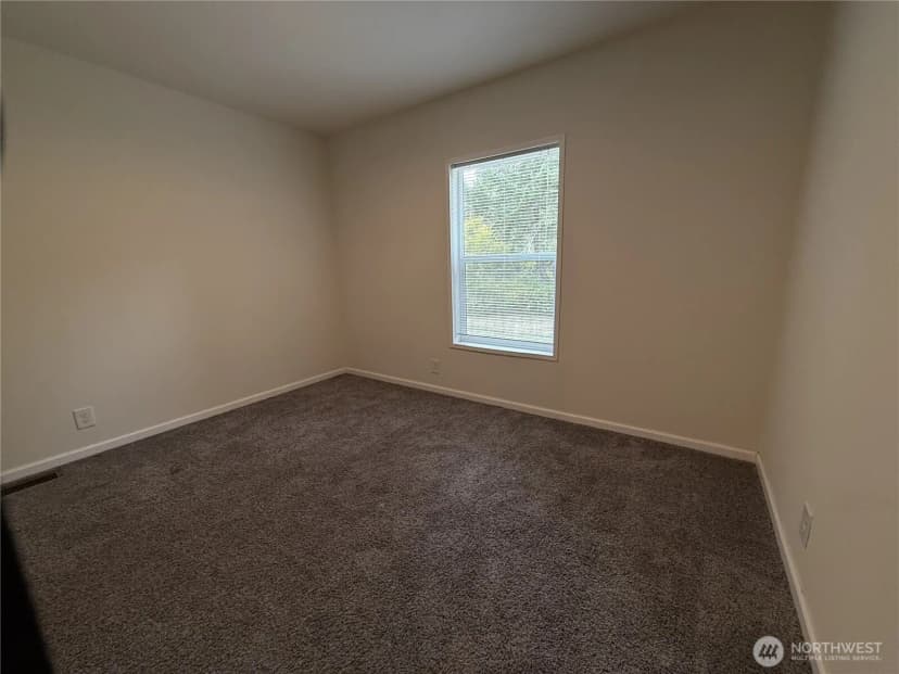 Property photo for 18517 64th Street Sw, Longbranch photo 16
