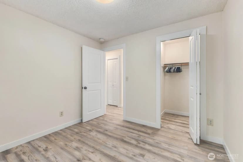 Property photo for 13834 Se 271st Street, Kent photo 17