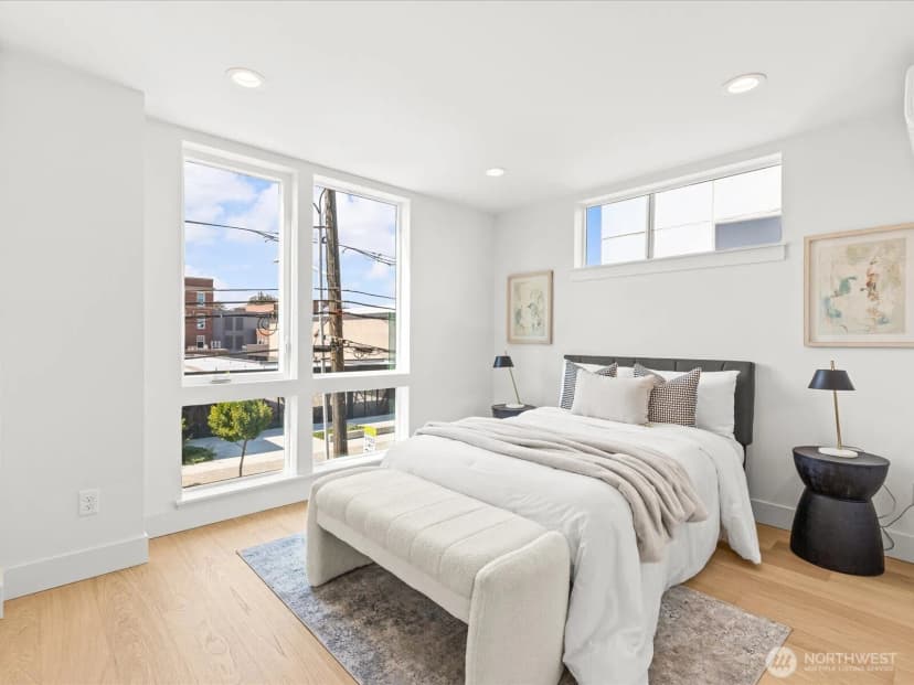 Property photo for 4326 Woodlawn Avenue N #b, Seattle photo 19