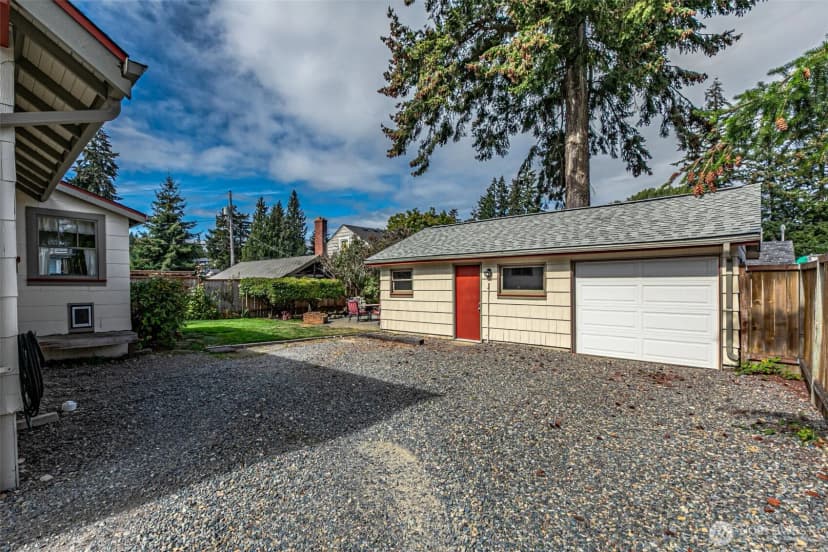 Property photo for 4011 S Wright Avenue, Tacoma photo 7