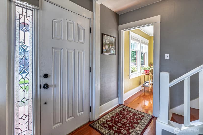Property photo for 4011 S Wright Avenue, Tacoma photo 8