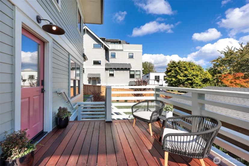 Property photo for 4106 Burke Avenue N, Seattle photo 27