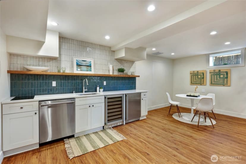 Property photo for 4106 Burke Avenue N, Seattle photo 23