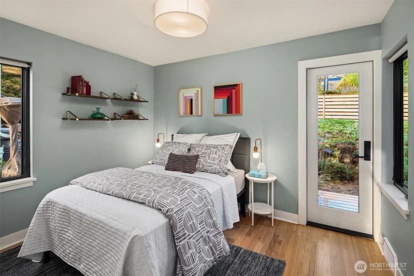 Property photo for 4002 12th Avenue S, Seattle photo 25