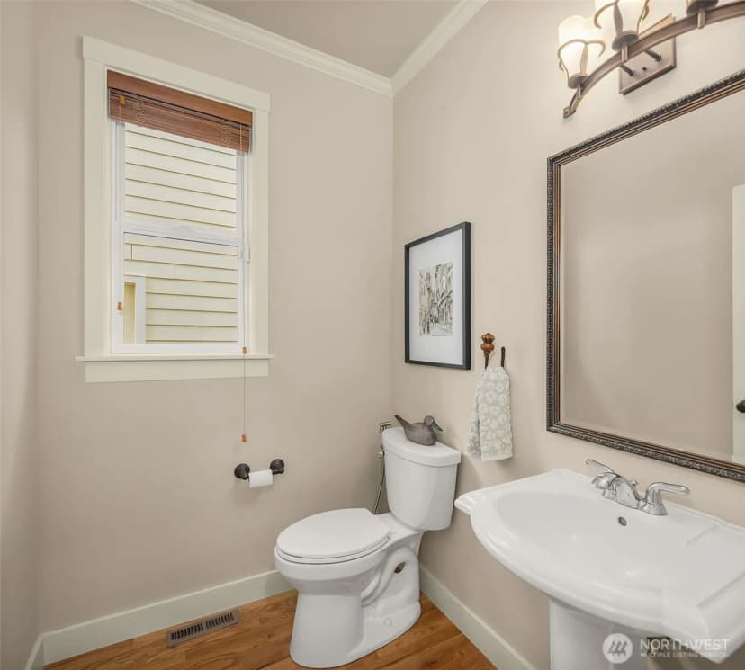 Property photo for 8642 Ne 123rd Place, Kirkland photo 19