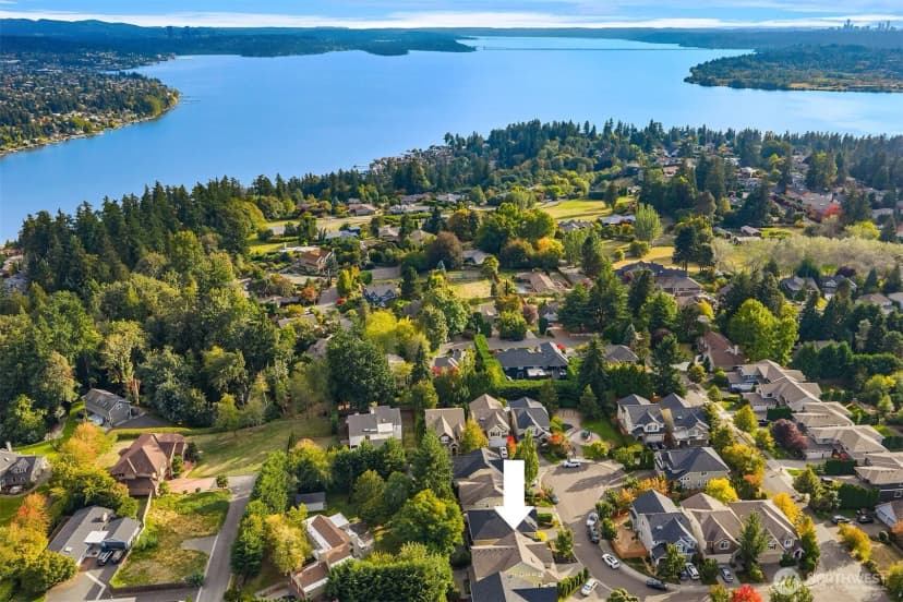 Property photo for 8642 Ne 123rd Place, Kirkland photo 33