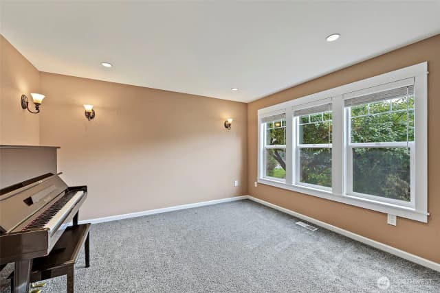 Property photo for 11407 135th Street E, Puyallup photo 4