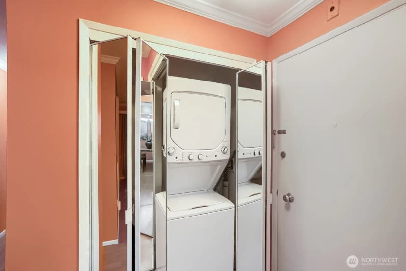 Property photo for 550 Elm Way #206, Edmonds photo 18