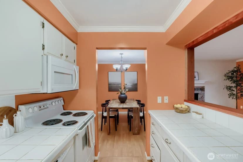 Property photo for 550 Elm Way #206, Edmonds photo 8