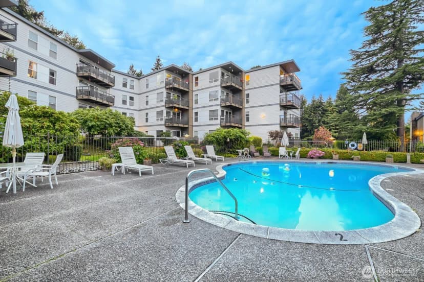 Property photo for 550 Elm Way #206, Edmonds photo 21