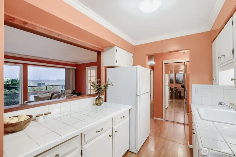Property photo for 550 Elm Way #206, Edmonds photo 10