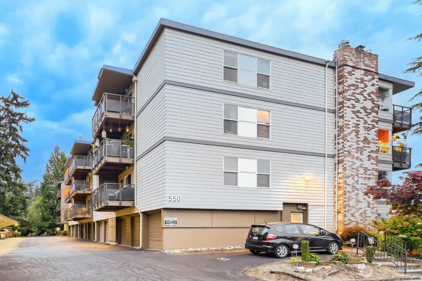 Property photo for 550 Elm Way #206, Edmonds photo 24