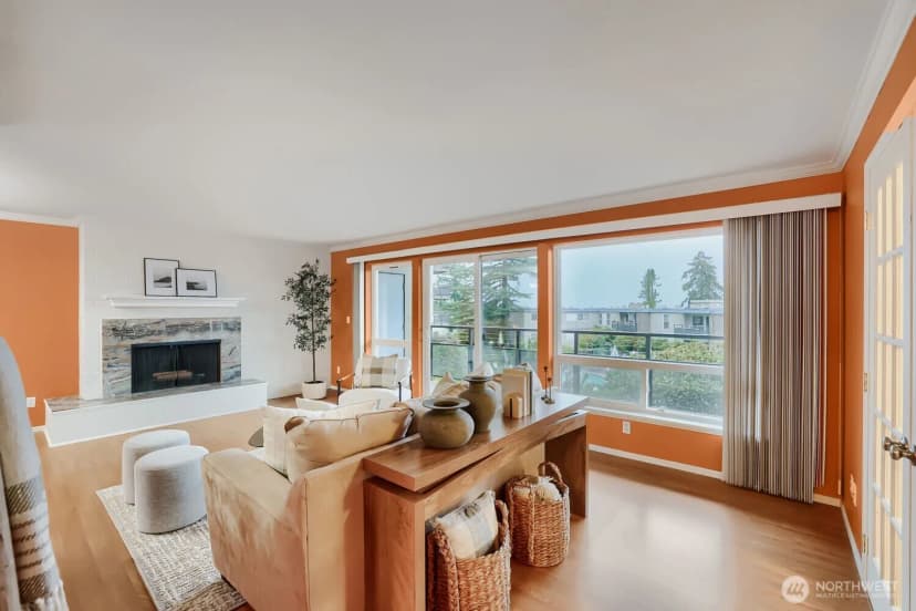 Property photo for 550 Elm Way #206, Edmonds photo 3