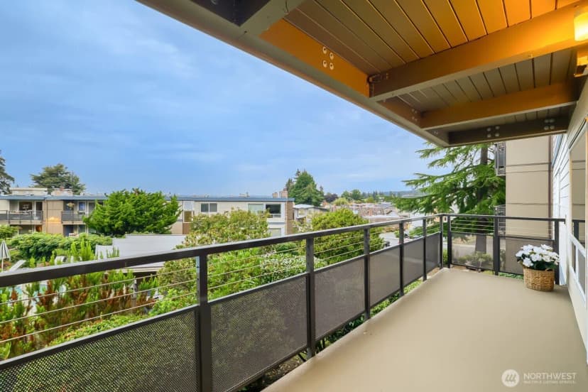 Property photo for 550 Elm Way #206, Edmonds photo 11