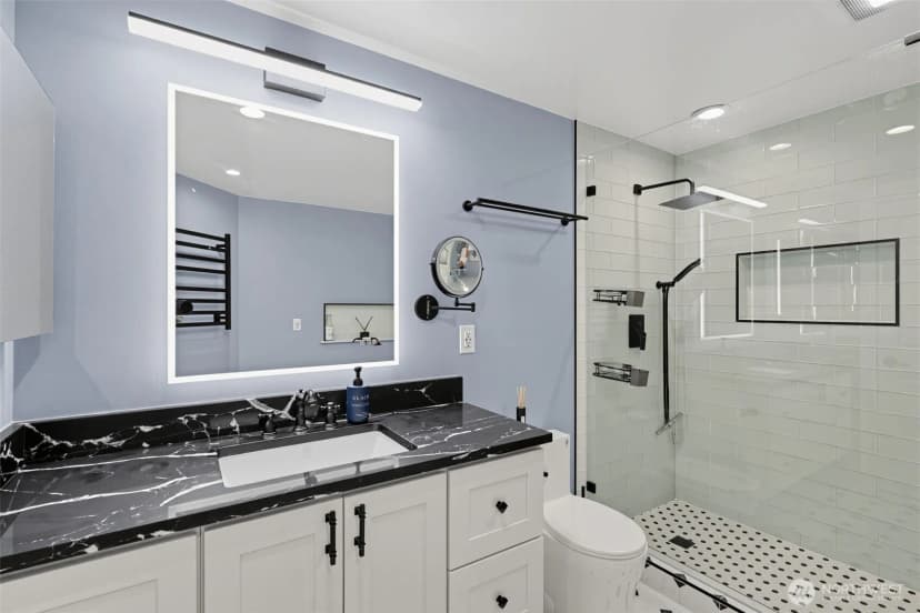 Property photo for 10014 Ne 122nd Street #d, Kirkland photo 6