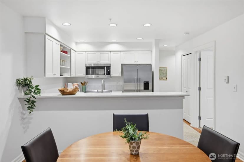 Property photo for 215 20th Avenue E #105, Seattle photo 7