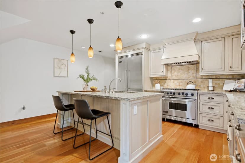 Property photo for 10620 Ne 9th Place #th-6, Bellevue photo 20
