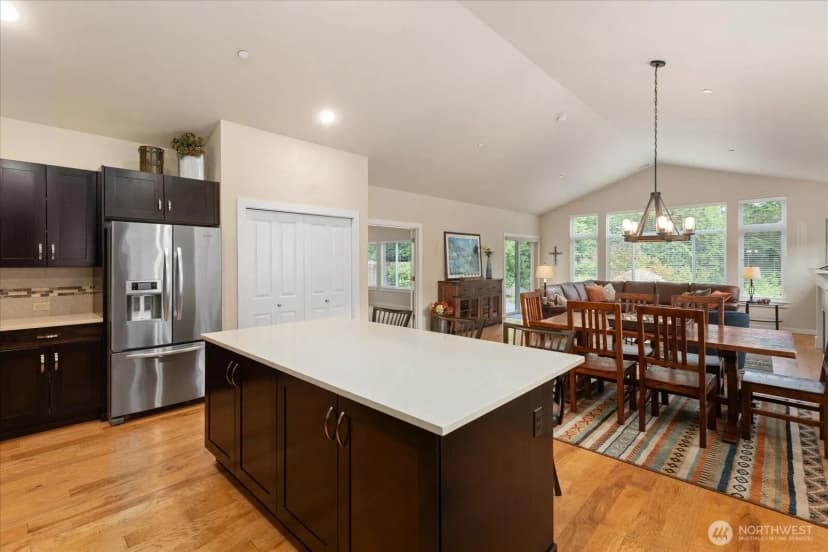 Property photo for 15380 Se 160th Place, Renton photo 16