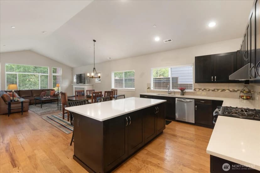 Property photo for 15380 Se 160th Place, Renton photo 15