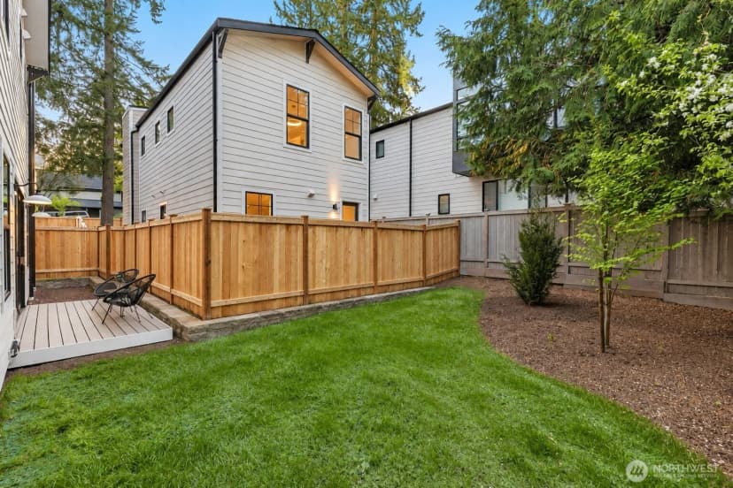 Property photo for 11610 Ne 92nd Street, Kirkland photo 36