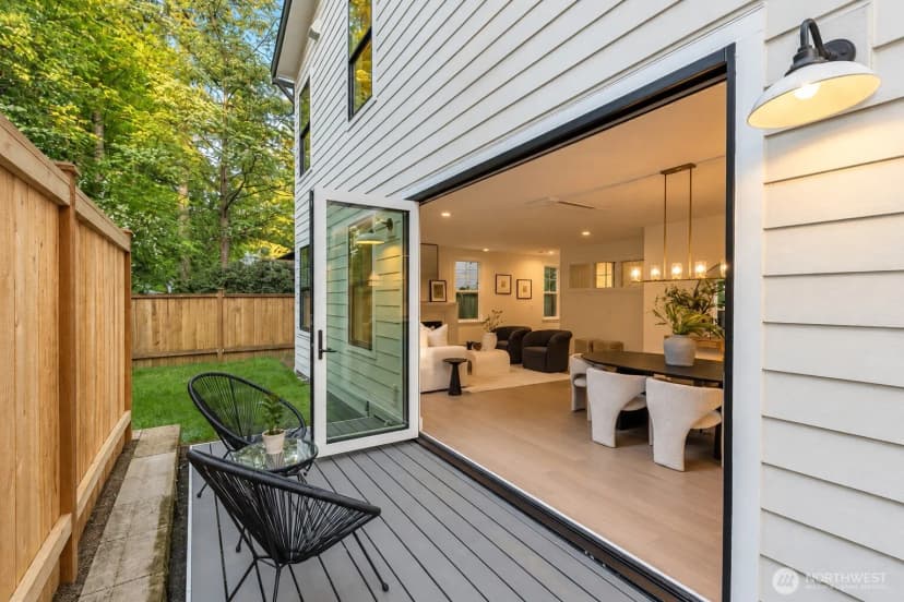 Property photo for 11610 Ne 92nd Street, Kirkland photo 10