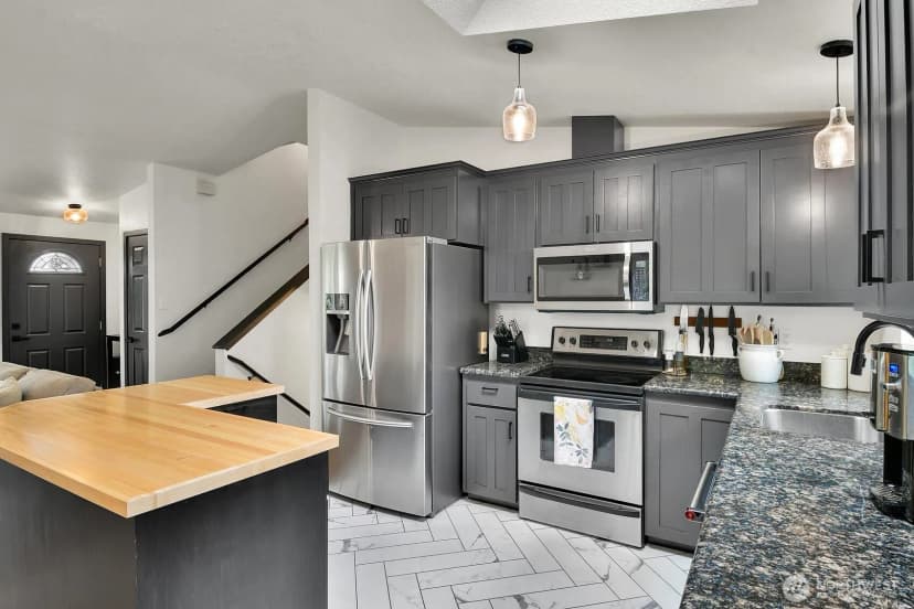 Property photo for 16226 2nd Place W, Lynnwood photo 8