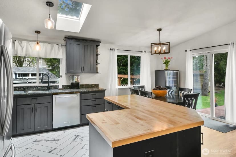 Property photo for 16226 2nd Place W, Lynnwood photo 9