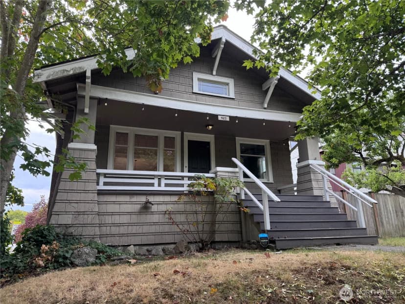 Property photo for 423 N 50th Street, Seattle