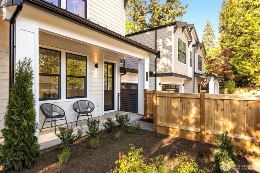 Property photo for 11608 Ne 92nd Street, Kirkland photo 34