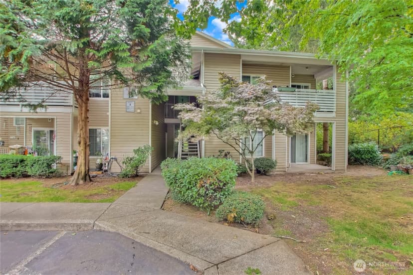 Property photo for 801 N N Rainier Avenue #b309, Renton photo 2