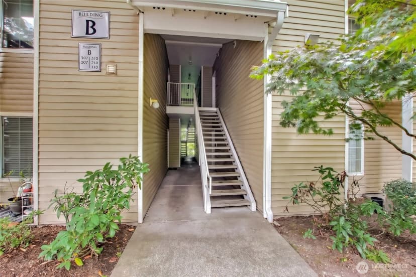 Property photo for 801 N N Rainier Avenue #b309, Renton photo 24