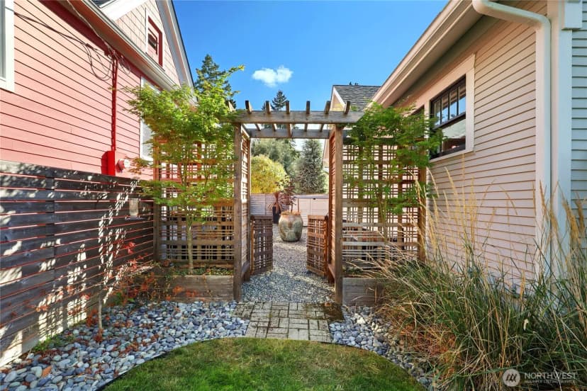 Property photo for 3930 S Ferdinand Street, Seattle photo 27